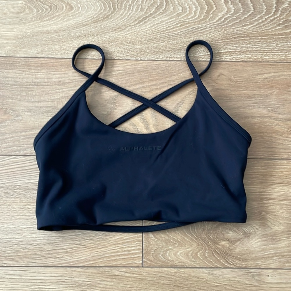 Alphalete aura strappy longline bra
